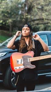 Tash Sultana Tash Sultana Tash Sultana