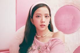Blackpink square up 1st mini album (pink version) cd+photobook+lyrics book+photo . Blackpink S Jisoo Is Gorgeous In Pink And Pearls Kpopmap