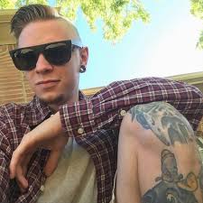 Venni Vetti Vecci (@DaltonPace)