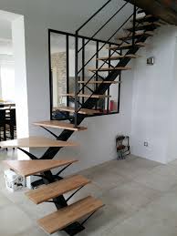 Escalier Limon Central Idees Escalier Escalier Amenagement Escalier