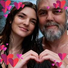 Does anyone just blackout? You don't fully pass out but you see like dots  or circles and then blackout? I was referred to a cardiologist by the ER.