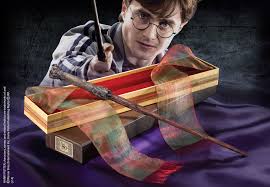 Harry potter, for example, has a wand made of holly, while hermione granger has a wand that uses vine wood. Harry Potter Wands With Ollivanders Boxes Harry Potter Database