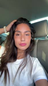 אני מריחה כאן וולוג טיסה…. 🙈