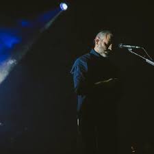 מאיר בנאי, מהמוזיקאים האהובים והפוריים בעשורים האחרונים, הלך לעולמו בגיל 55 והותיר אחריו עשרות שירים נוגעים, מרגשים, שהיו לקלאסיקות ונצרבו לכולנו בלב. Meir Banai ×ž××™×¨ ×'× ××™ Tour Dates Concert Tickets Live Streams