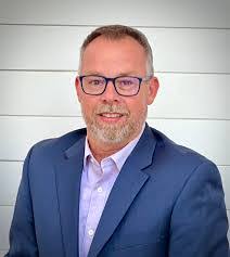 Terry Seely's Instagram, Twitter & Facebook