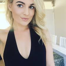 Beth Melville (@BethCorkain)