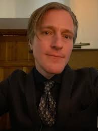 Volunteering in Ukraine with GoGlobal: Inspiring Story of Chris Corb, an  American Teacher Who Came to Help