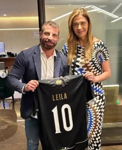 Minha rela&ccedil;&atilde;o &eacute; com a Leila (Pereira), que &eacute; muito especial, mas  diretamente com o Sr. Jos&eacute; (Lamachia, marido de Leila). Fomos a S&atilde;o Paulo  ver a estrutura do Allianz Parque, j&aacute;