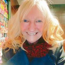 Bonjour, tout le monde! My family and I are planning a scouting expedition  this spring and are looking for suggestions of towns and areas to consider.  A bit about us: we are