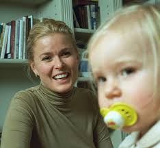 He won the competition together with benedicte valen, and the two shared the nok 300,000 (about usd 50,000) prize money. Historiske Bilder A Twitter Vendela Kirsebom Og Petter Pilgaard 1987