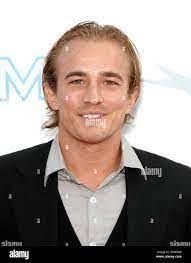 Inger Douglas's Instagram, Twitter & Facebook