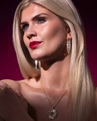 🌟Glæsileg lina fra okkar uppahalds Veru Design sem við erum að taka upp  tilvalið að skviza sig upp eða flottar Jólagjafir🌟🎄Kiktu a urvalið &  pantaðu her:https://cocos.is/collections/vera-design