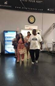 Vanessa And Natalia Kobe Bryant Family Kobe Bryant Bff Goals