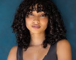 Alexis Turner's Instagram, Twitter & Facebook