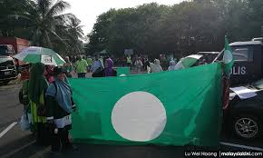 Thistle port dickson is located at km16, teluk kemang, port dickson, negeri sembilan within a 36 hectares tropical paradise and only an hour's drive from kuala lumpur international airport, the resort boasts a private 3km sandy beach shoreline. Malaysiakini Prk Pd Satu Hilang Kelayakan 7 Penjuru Di Port Dickson