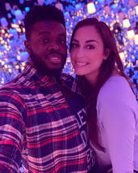 Er hat blaue augen und dunkle haare. Pin Auf Pentatonix