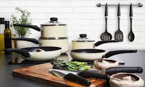 Morphy Richards 5 Piece Pan Set With Free Tool Set For 39 98 67 Off Pan Set Pan Sets Morphy Richards