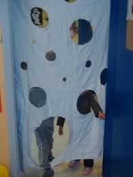 pin van anke van looveren op oeps een gaatje gaatjes activiteiten kinderactiviteiten