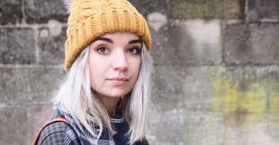 Mia Thompson Fashion Designer