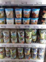 File picture of a shopper picking her fresh produce from a local supermarket. Afif Abdullah ×'×˜×•×•×™×˜×¨ Found Ben N Jerry At Jaya Grocer Bangi Big Deal For A Quiet Town Down South Http T Co S0oeza0gzp