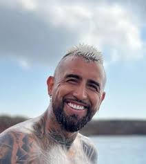 La lujosa mansión de Arturo Vidal con vista al mar y mesa de pool: ¿Cuánto  vale?