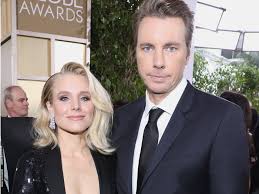 Dax shepard and kristen bell are open books when it comes to their two daughters. Kristen Bell And Dax Shepard Told Their Kids The Truth About Santa