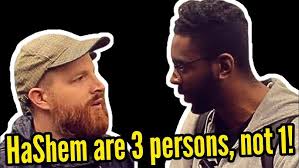 👀 Debating in the rain 🌧!