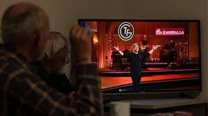 Die situation auf deutschlands intensivstationen ist dramatisch. Knossi Will He Be Fired By Stefan Raab Quota Drama For Rtl Late Night Show De24 News English