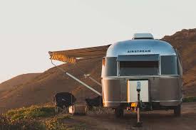 Top 5 travel trailers under 3500lbs for 2021 | matt's rv reviews awards big shout out to furrion for this thexvid video features 4 small airstream camping trailers with bathrooms under 4000 lbs. Best Travel Trailers Under 4000 Lbs Camp Happy Rv
