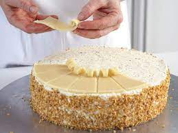 Die süße bei marzipan ist mir manchmal zu viel. Marzipan Torte Backen So Geht S Lecker Torte Ohne Backen Leckere Torten Kuchen Und Torten