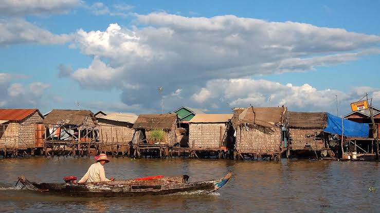The Floating Villages of Tonlé Sap Lake