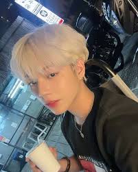 Can you identify the resemblance between the two songs?