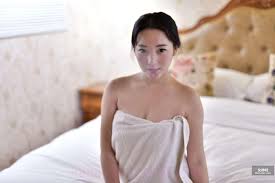 国模套图] 国模套图国模张雪馨人体私拍套图128P - nshens.com