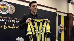 Mesut özil, 32, from germany fenerbahce sk, since 2020 attacking midfield market value: The Details Of Ozil S Fenerbahce Wages And His Major Pay Cut Marca