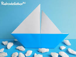 Cara membuat origami yang mudah dan bahannya yang sederhana membuat orang banyak menyukainya. Kirim Dari Origami Modular Kerajinan Untuk Tk School Boat Boat Langkah Langkah Demi Langkah Lipat Foto