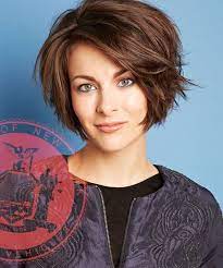 10 Beauty Secrets For Taking The Perfect Driver S License Photo Short Hair Styles Cute Hairstyles For Short Hair Hair Styles