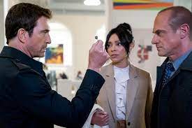 Detective elliot stabler returns to the nypd to battle organized crime after a devastating personal loss. Law And Order Organized Crime Season 1 Episode 5 Photos An Inferior Product Seat42f
