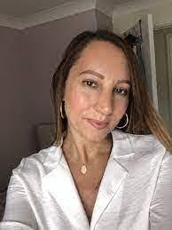 Amanda Wanless's Instagram, Twitter & Facebook