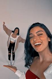 Живые обои с charlie damelio. Charli D Amelio Wallpaper Enwallpaper