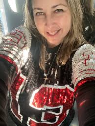 Happy 34th cake day, Taylor Swift. 💜🎂