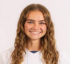 Kailey Hall's Instagram, Twitter & Facebook