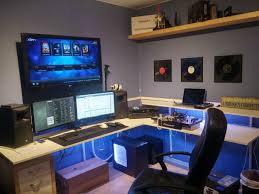 My Battlestation Here Http Www Reddit Com R Battlestations Comments 2q21l1 My Battlestation Here Video Game Rooms Game Room Design Game Room