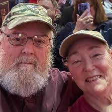 Mike Lininger's Instagram, Twitter & Facebook