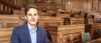 See more of maxime cochard on facebook. L Etudiant Qui Avait Accuse Maxime Cochard Elu Pcf Du Conseil De Paris Et Son Compagnon De Viol A Ete Retrouve Mort Dans Sa Chambre Universitaire Jean Marc Morandini