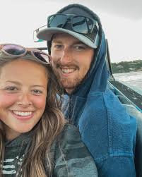 Suns out, tongues out😝☀️