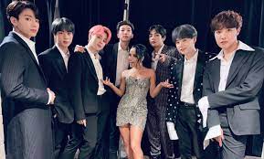 The song samples american dj webstar and rapper young b's song chicken noodle soup featuring the voice of harlem from webstar's album, webstar presents: Bts J Hope And Becky G S New Single Chicken Noodle Soup Pays Tribute To The Original Culture