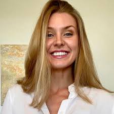 In less than two months, I will take over the 11,000 sqft venue The Plant  in Copenhagen for my new solo exhibition: OMNIA🔮 It's an immersive art  experience that unfolds across five