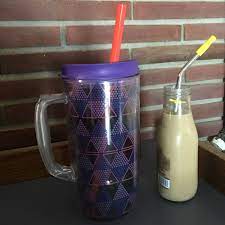 Reusable plastic straws many people with disabilities prefer to drink out of plastic cups with lids. Review Of Reusable Drinking Straws For People With Disabilities The Mighty