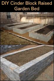 What Sort Of Produce Will You Be Growing In Your Cinder Block Raised Garden Bed Avec Images Jardin De Parpaings Lit De Jardin Jardin Sureleve