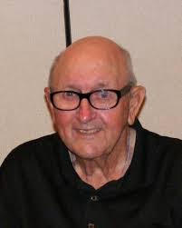 Earl Robbins's Instagram, Twitter & Facebook